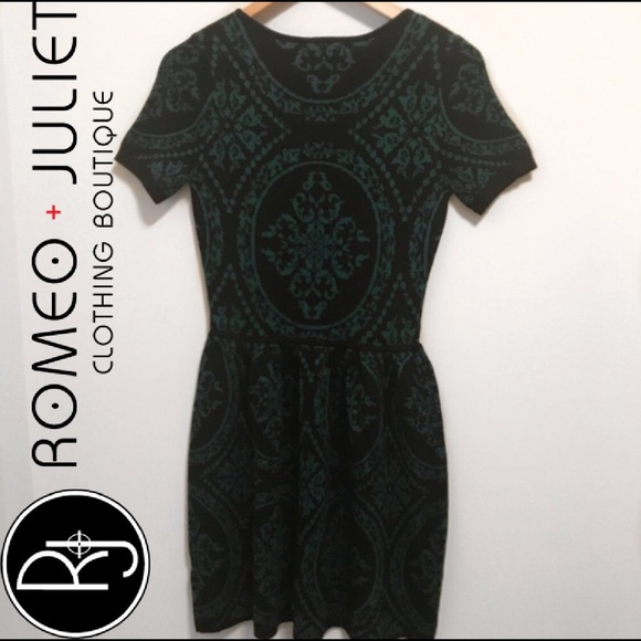 Romeo & Juliet Couture Medallion Sweater Dress-S - Picture 3 of 9